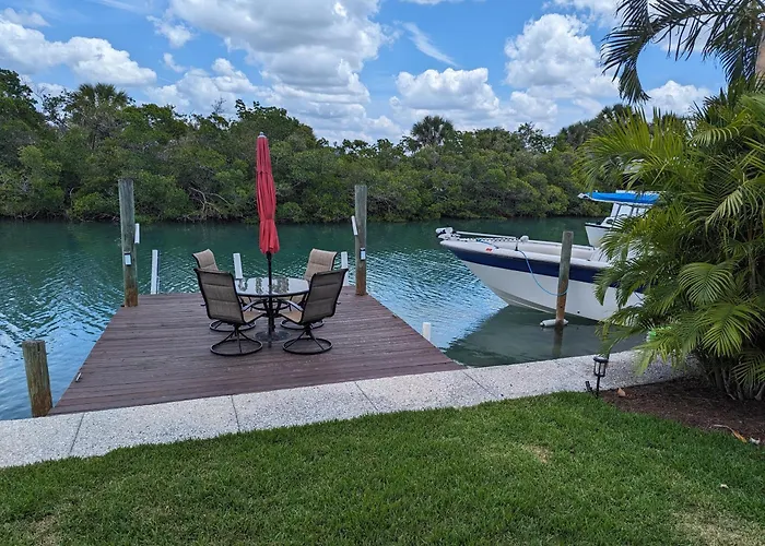 Casey Key 2-Bedroom Bay View